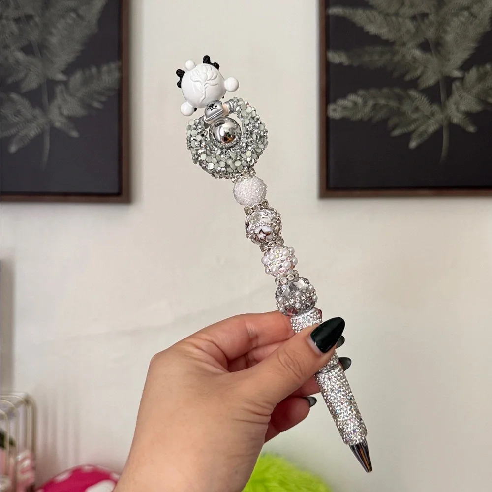 Authentic Shanghai Exclusive Skullpanda Pop Bean Beaded Pen - Picture 3 of 4